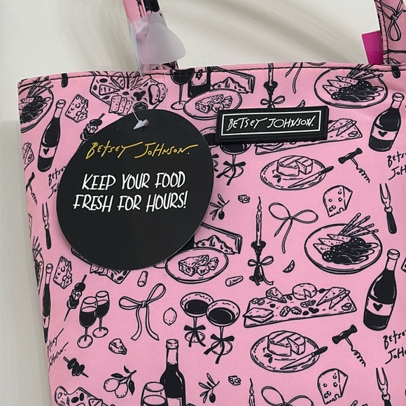NEW Betsey Johnson Insulated Satchel Lunch Tote pink and black bag - Picture 3 of 9